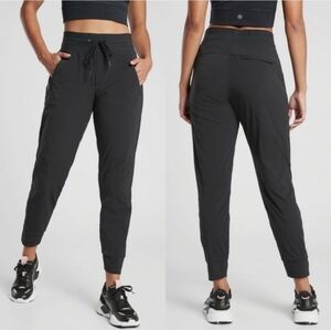 Athleta Black Trekkie Jogger Size 6 New Without Tag